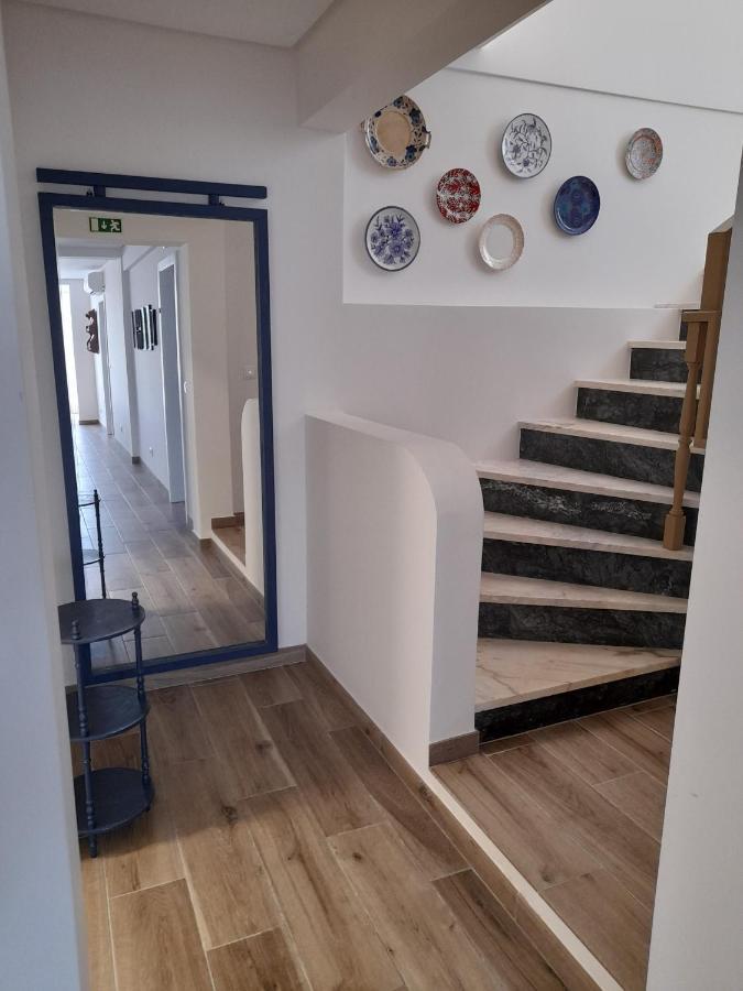 Hall 92 Quartos Com Wc Em Moradia Com Piscina A-Das-Lebres Loures Buitenkant foto