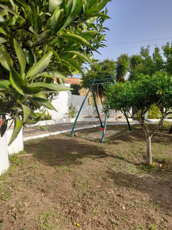 Hall 92 Quartos Com Wc Em Moradia Com Piscina A-Das-Lebres Loures Buitenkant foto